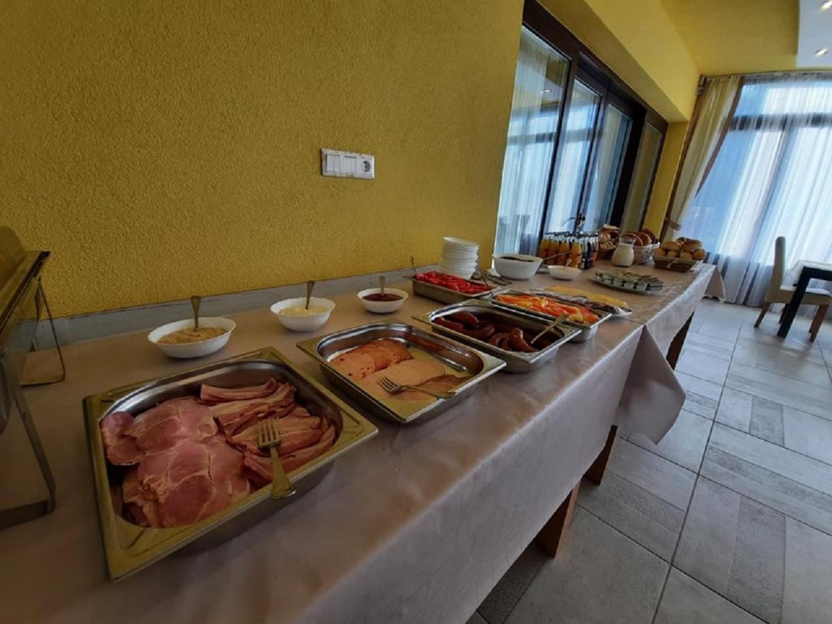 Ponty-Lak Panzio Pension Dávod Buitenkant foto